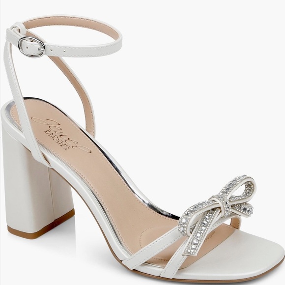 Jewel Badgley Mischka Shoes - Elegant White Heeled Sandals with Bow Accent